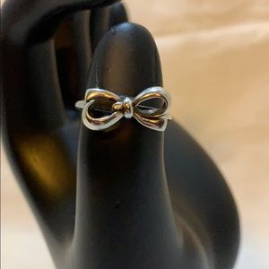 Sterling silver bow ring